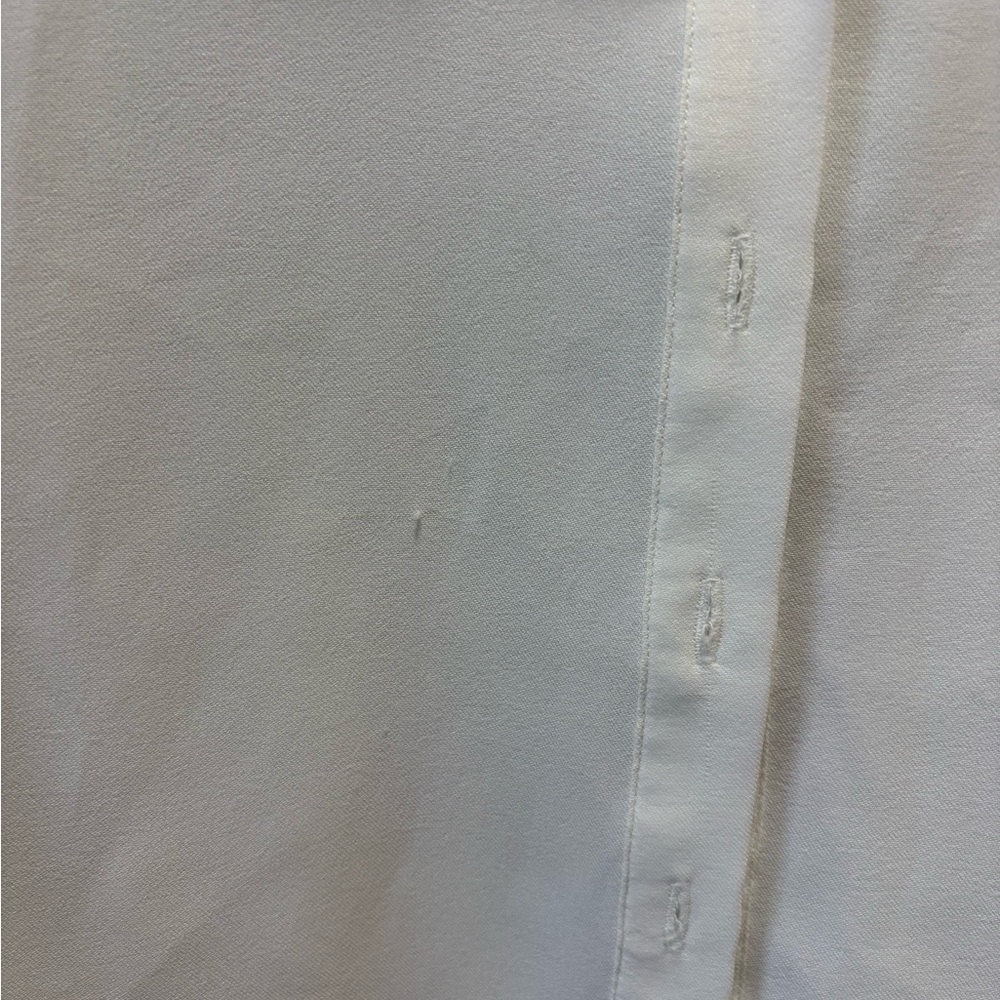 La Hearts Classic White Button-Down Shirt - Picture 4 of 4